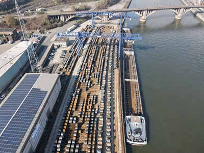 © Novandi - Port de Renory - Liège - Déchargement barge TAZ 5.700 tonnes (4) - FInal.jpg