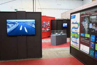 PAL - MTCW_TheBox (6).JPG